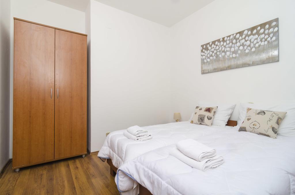 Guest House Kalauz ดูบรอฟนิก ภายนอก รูปภาพ
